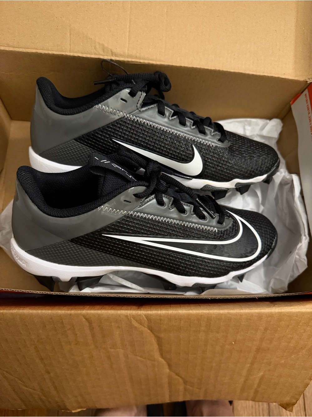 Nike Vapor Edge Shark 2 Football Cleats Size 5Y